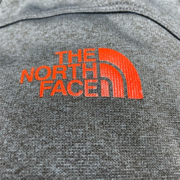The North Face Men's Gray Jacket 1/2 Zip Pullover Medium - Picture 3 of 4